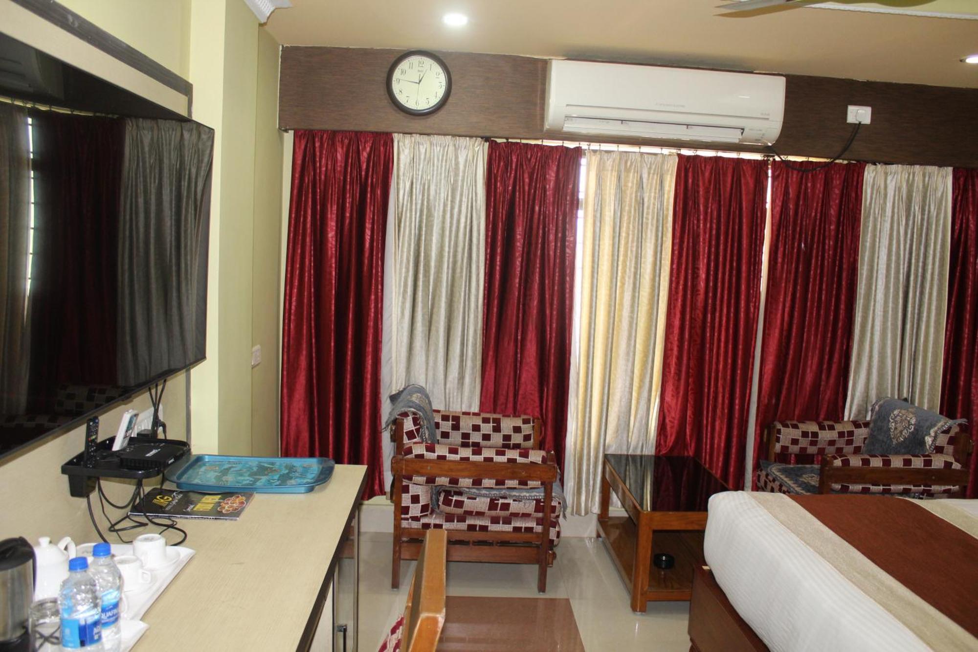 Hotel Gokul Plaza Bhubaneswar Zewnętrze zdjęcie