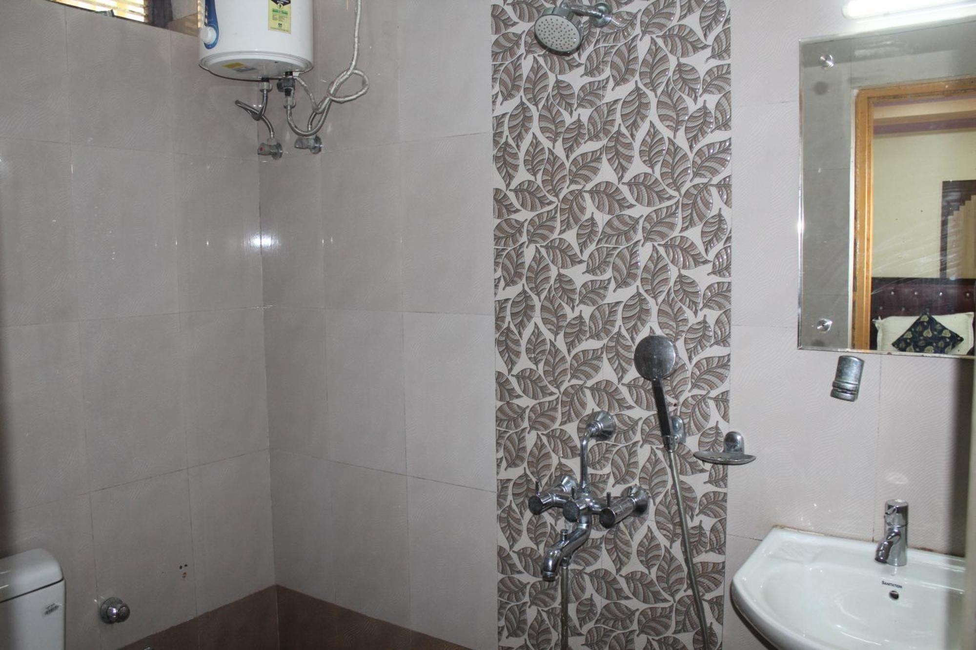 Hotel Gokul Plaza Bhubaneswar Zewnętrze zdjęcie