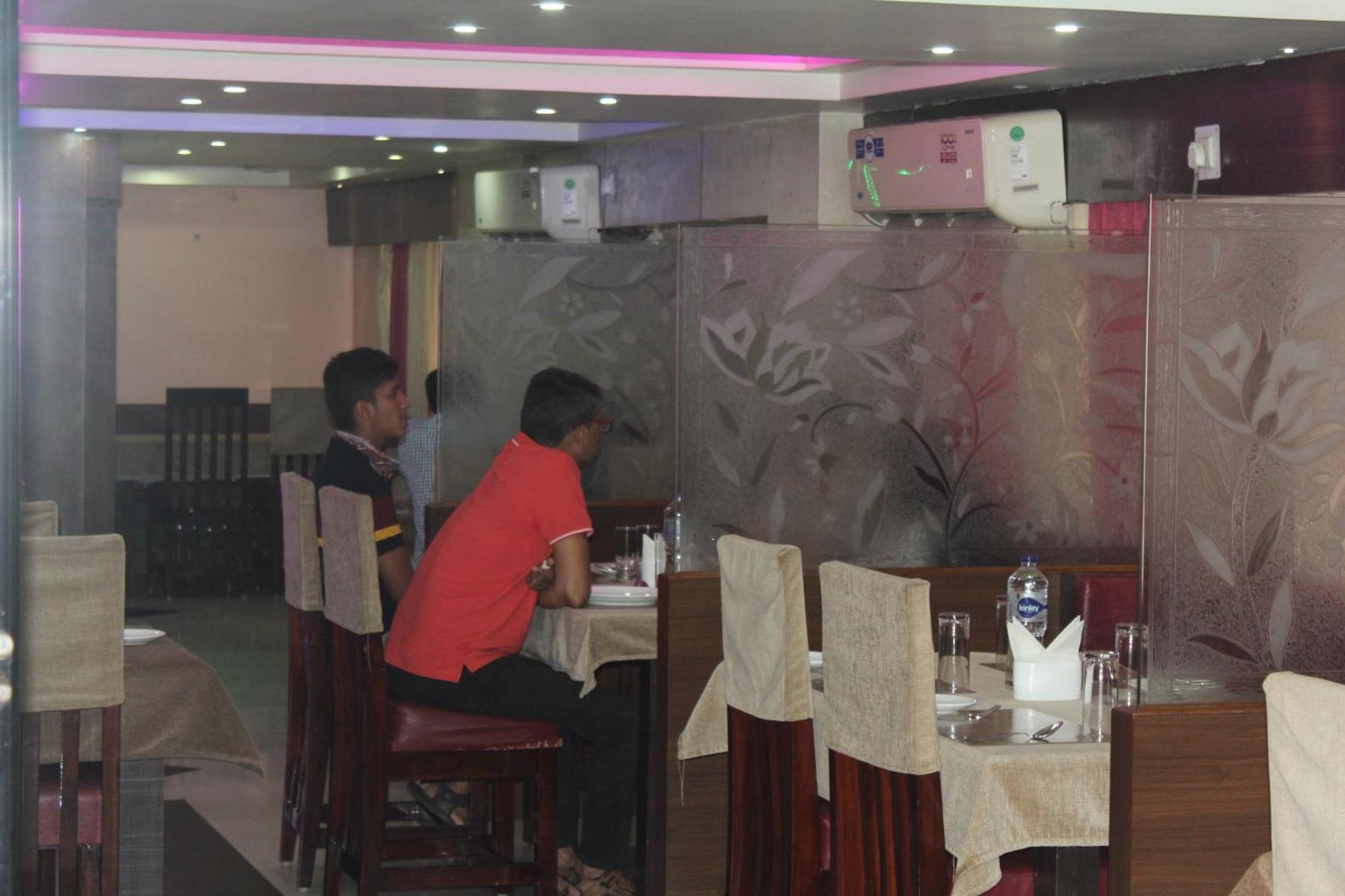 Hotel Gokul Plaza Bhubaneswar Zewnętrze zdjęcie