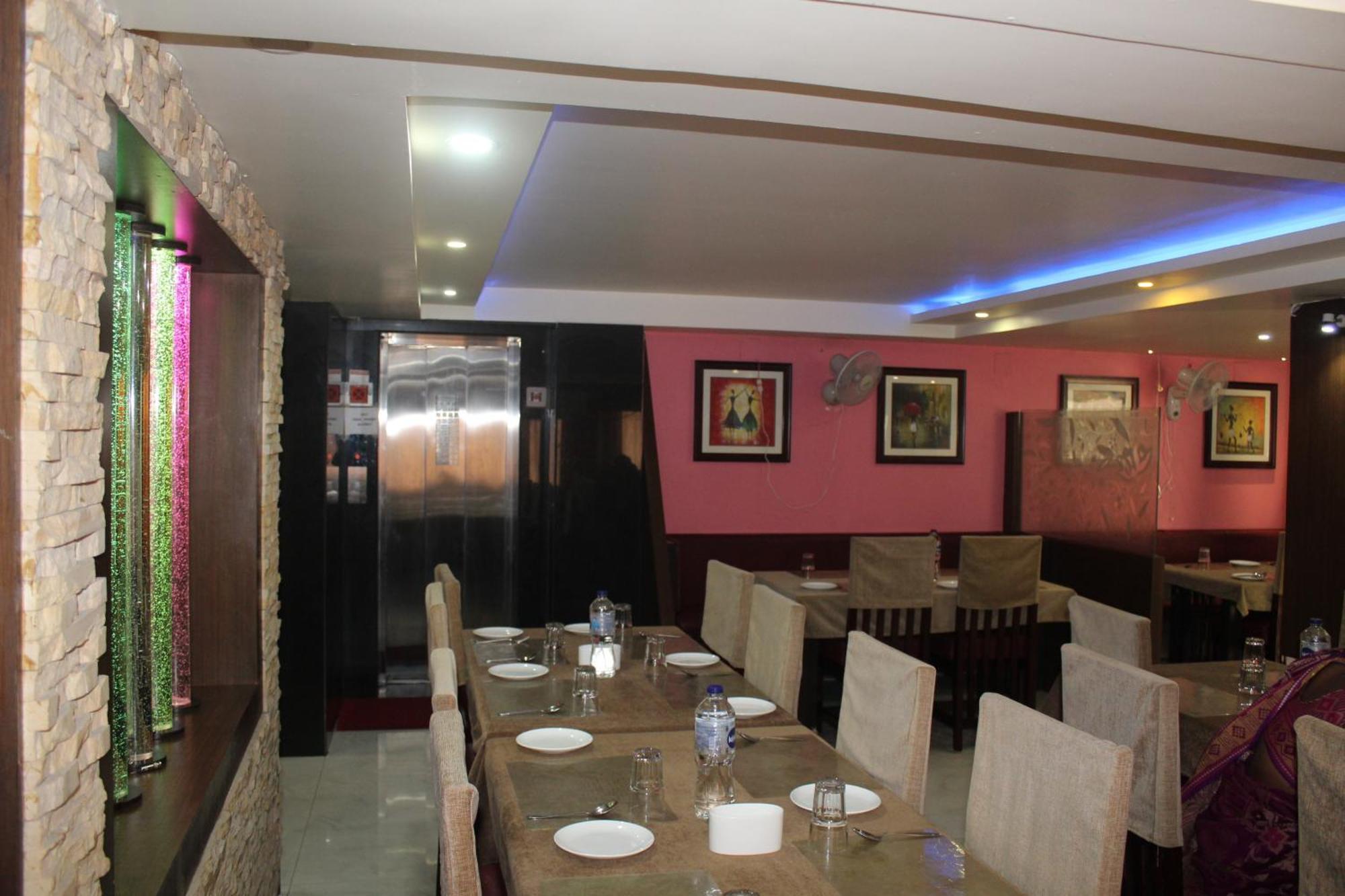 Hotel Gokul Plaza Bhubaneswar Zewnętrze zdjęcie